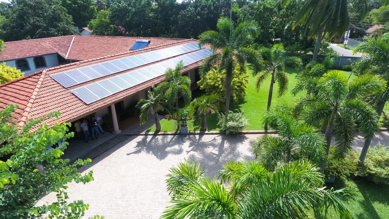 Tropical Villas Negombo Exterior photo