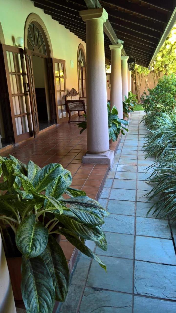 Tropical Villas Negombo Exterior photo