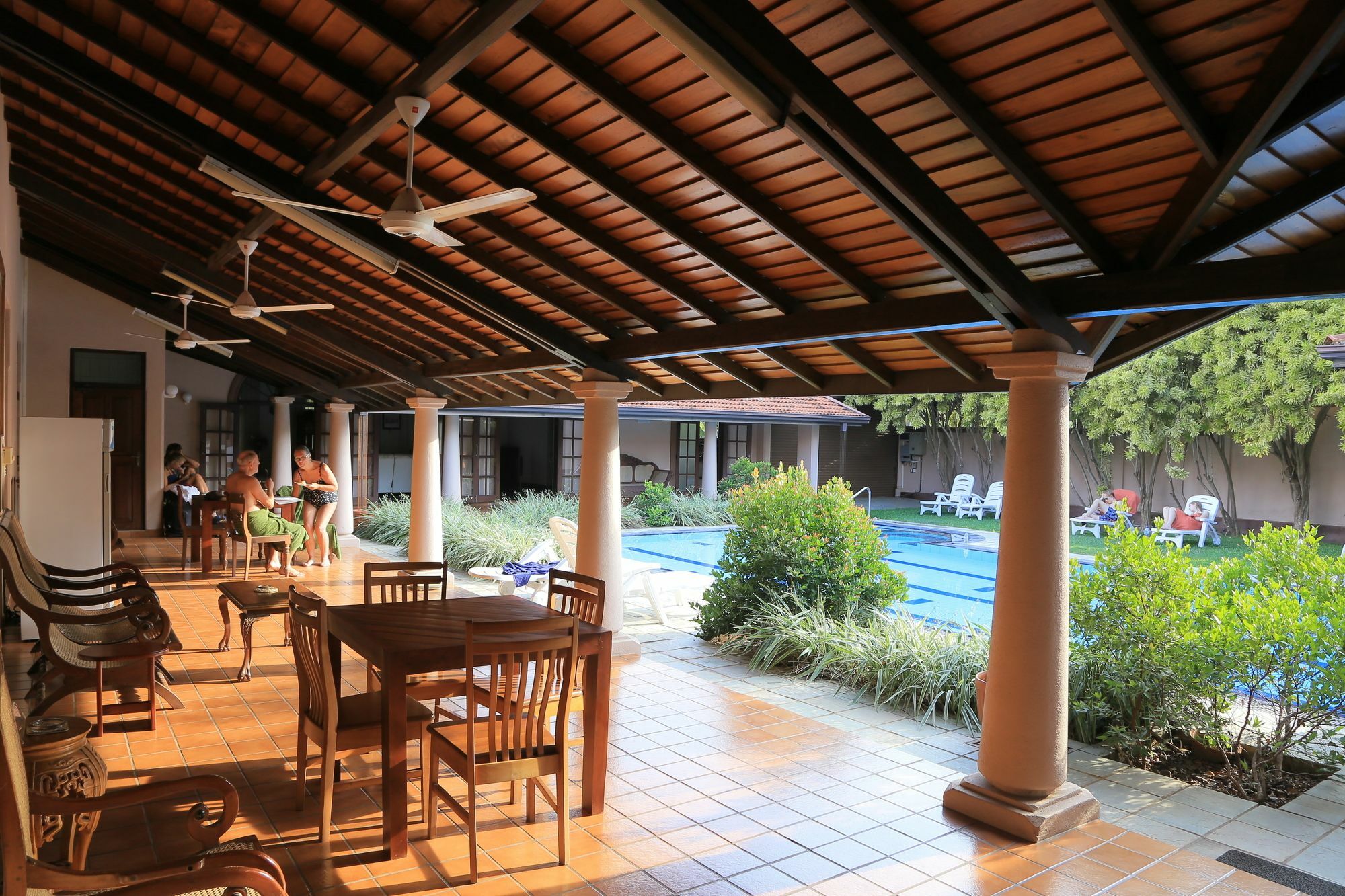 Tropical Villas Negombo Exterior photo
