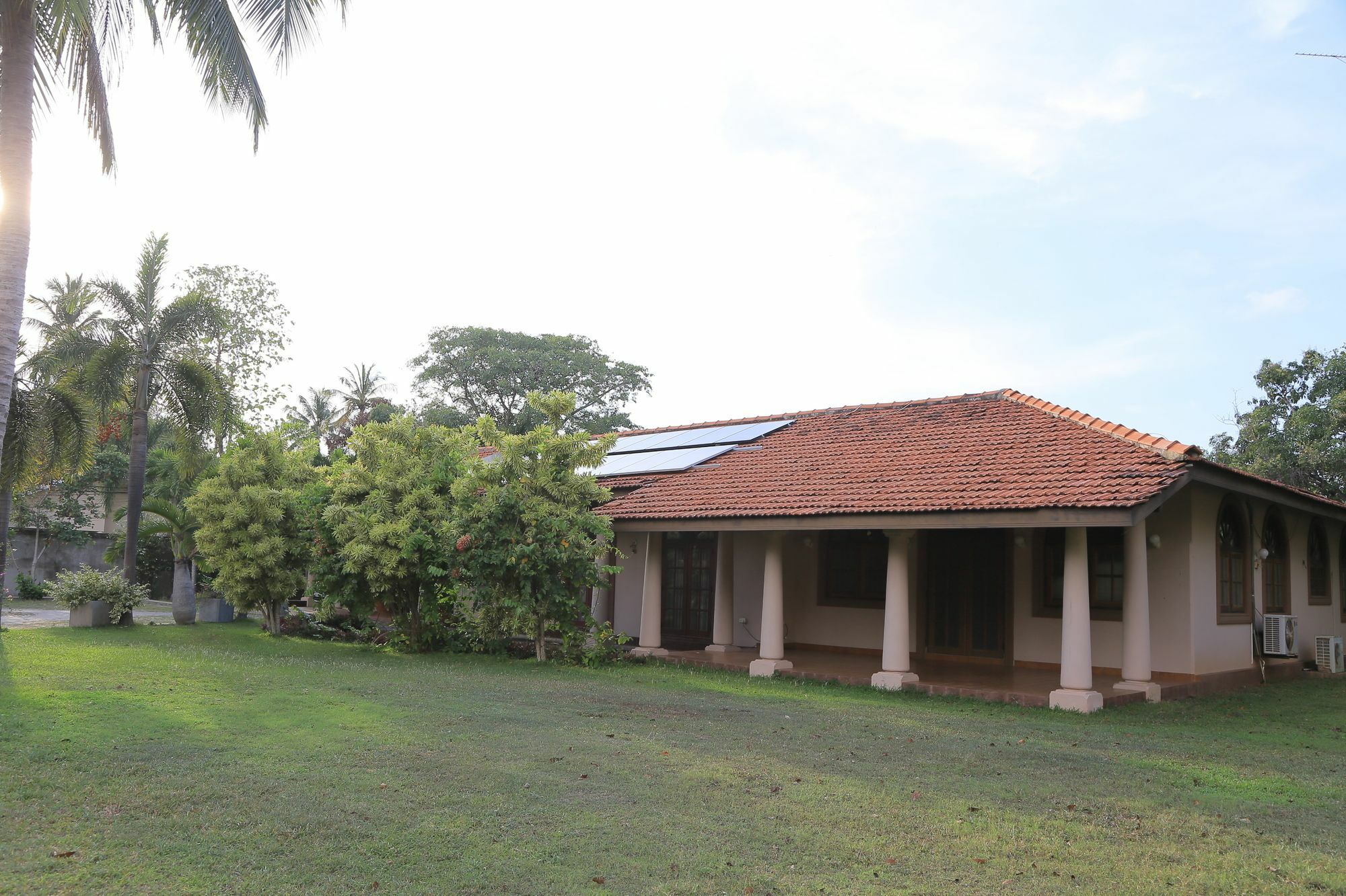 Tropical Villas Negombo Exterior photo