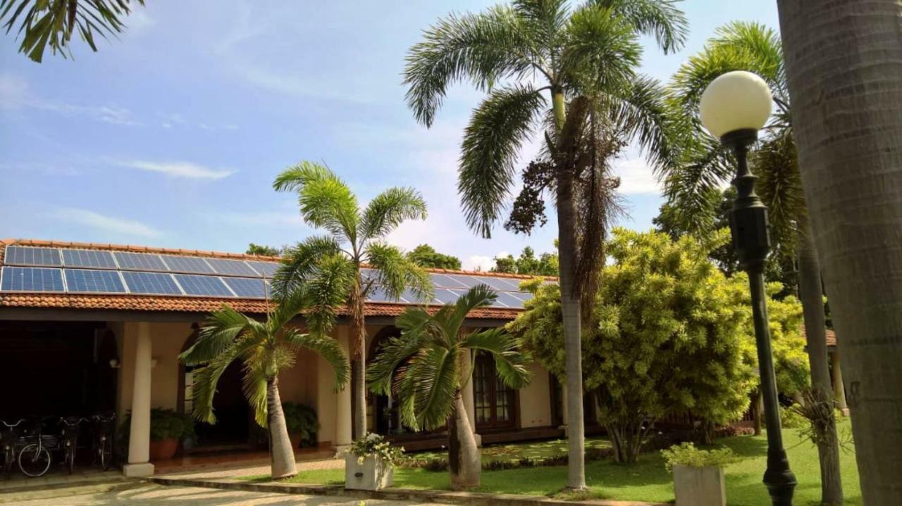 Tropical Villas Negombo Exterior photo